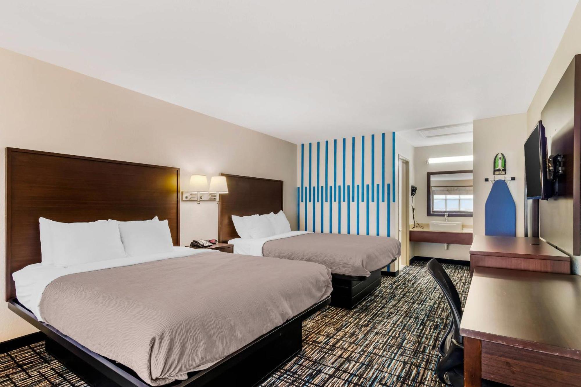 Hotel Quality & I-10 Near Fiesta Texas