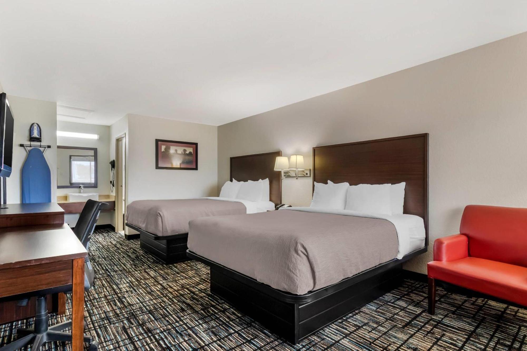 Hotel Quality & I-10 Near Fiesta Texas San Antonio